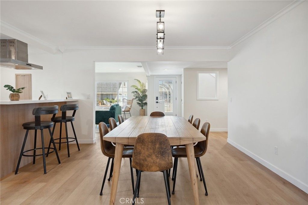 Dining room, Interior, Pendant Lights, Recessed Lighting, Wood Texture Flooring