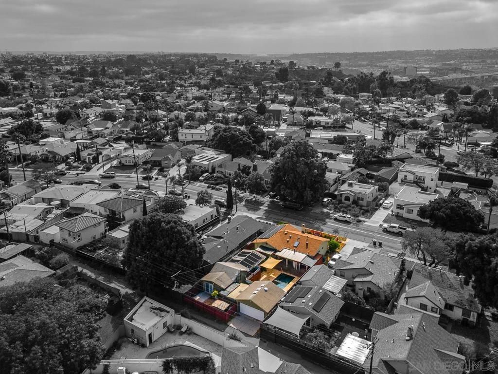Exterior, Drone
