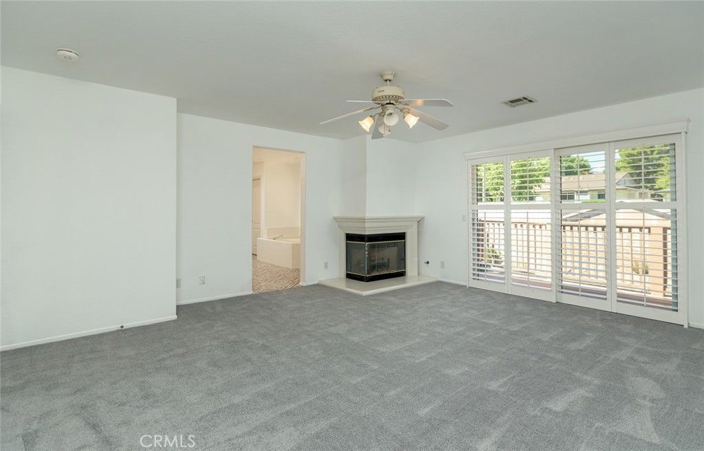 Empty room, Fireplace, Interior