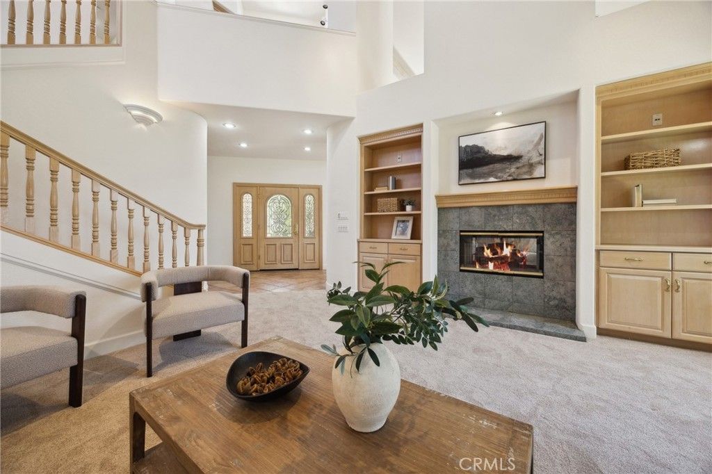 Fireplace, Interior, Recessed Lighting