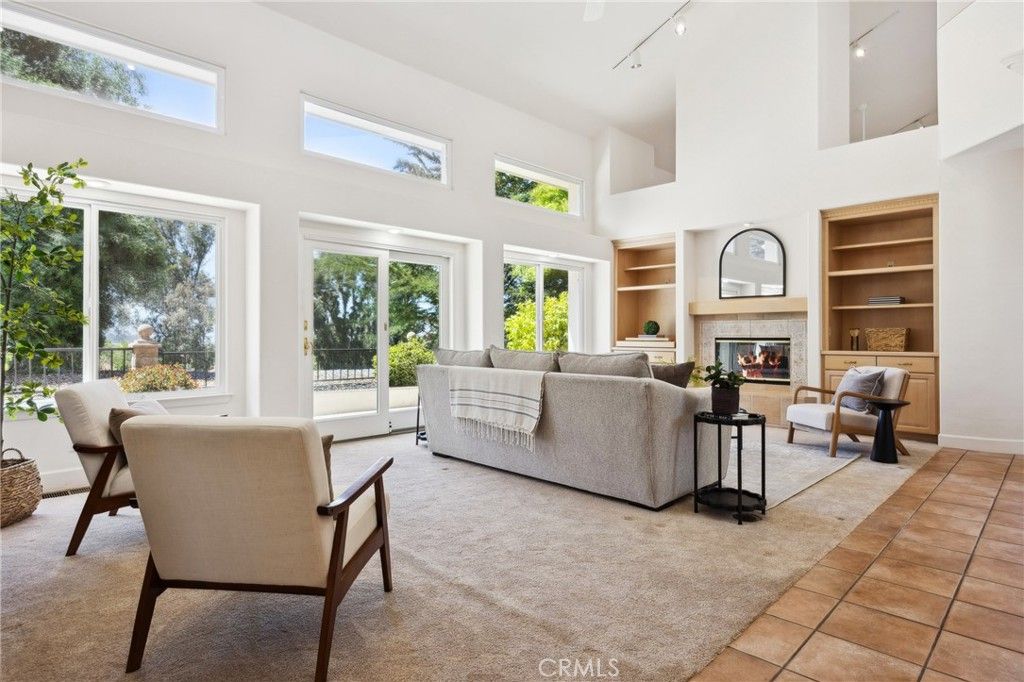 Fireplace, Interior, Living room