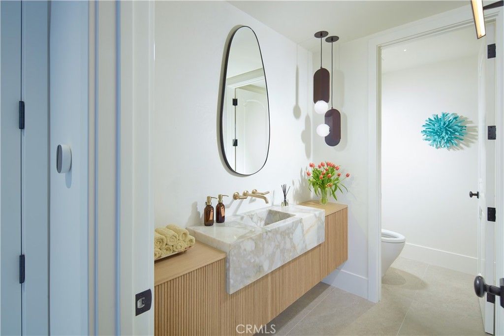 Bathroom, Interior, Pendant Lights
