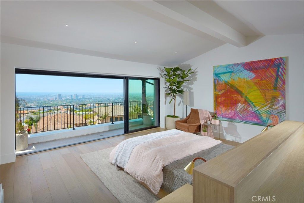 Bedroom, Interior, Recessed Lighting, Water, Wood Texture Flooring