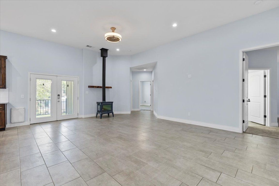 Empty room, Interior, Recessed Lighting