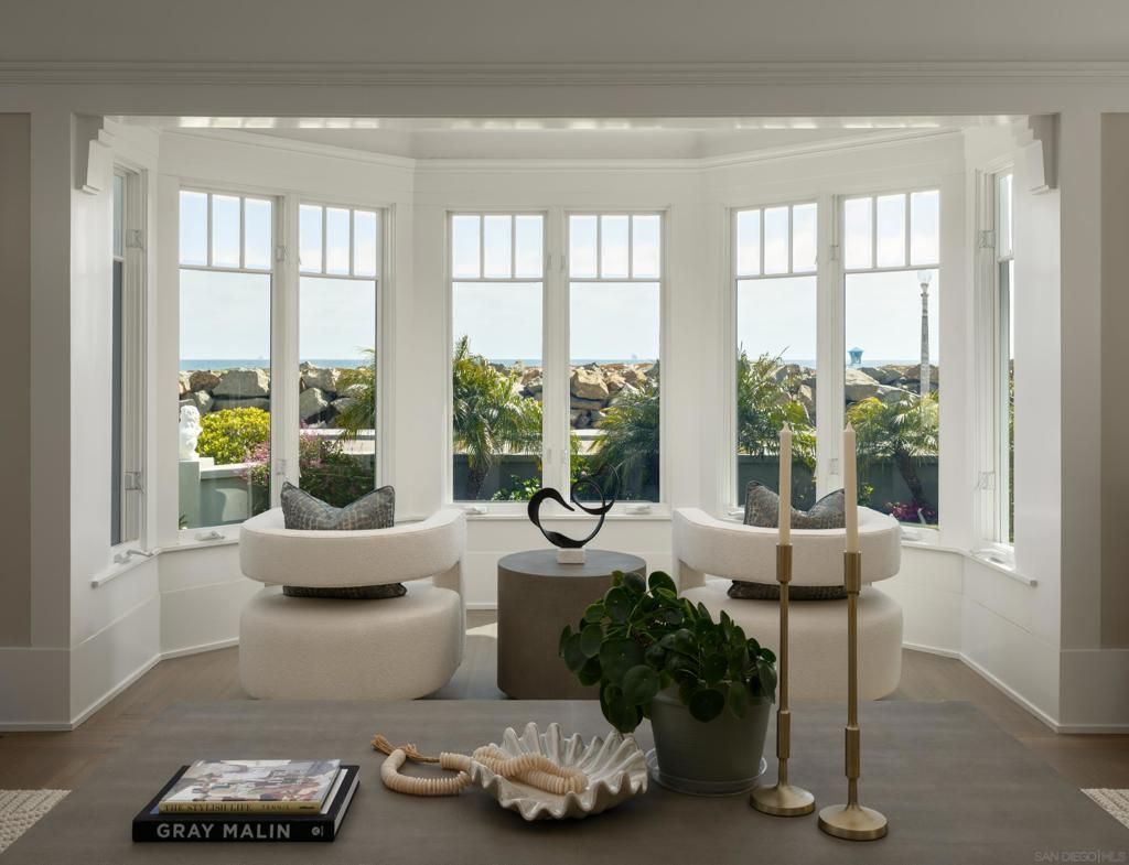 Interior, Sun Room, Water, Wood Texture Flooring