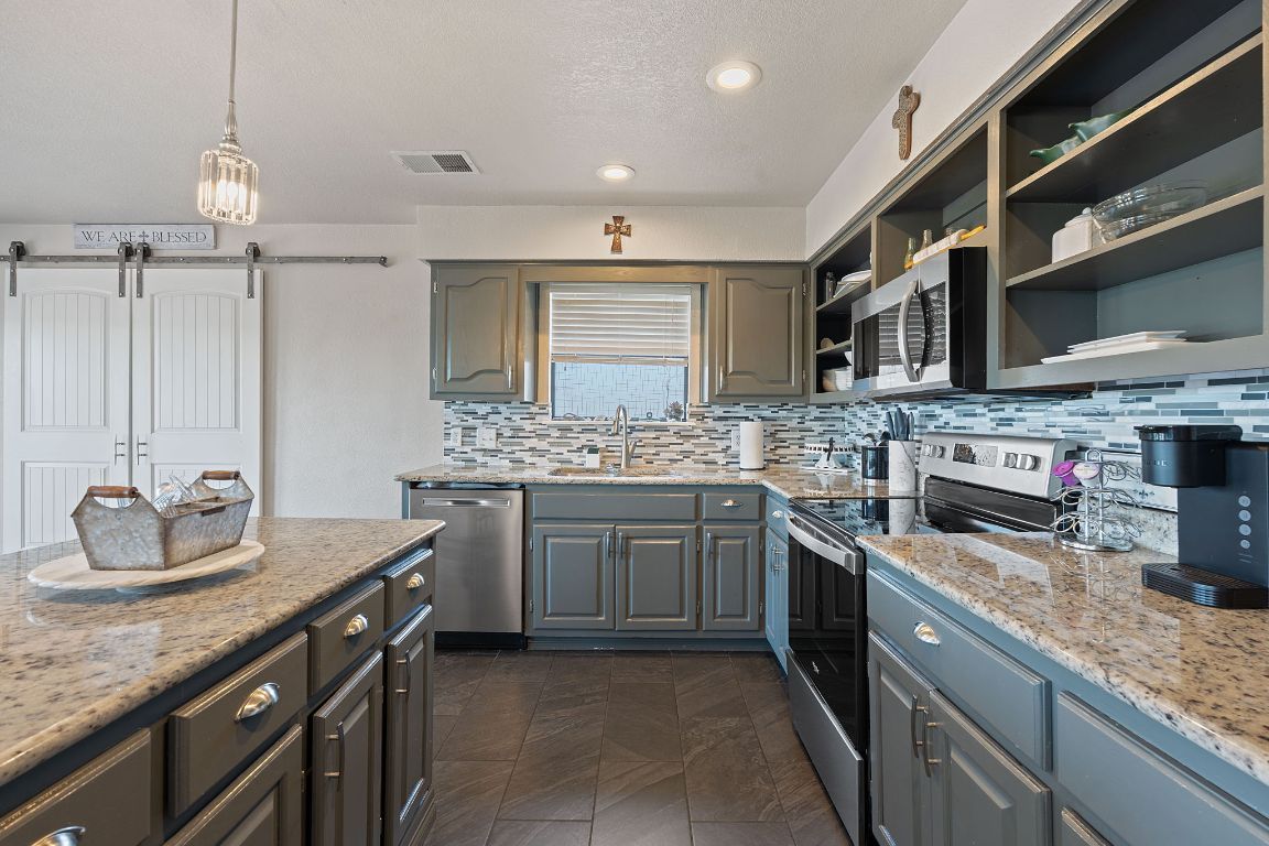 Interior, Kitchen, Pendant Lights, Recessed Lighting, Stainless Steel Appliances