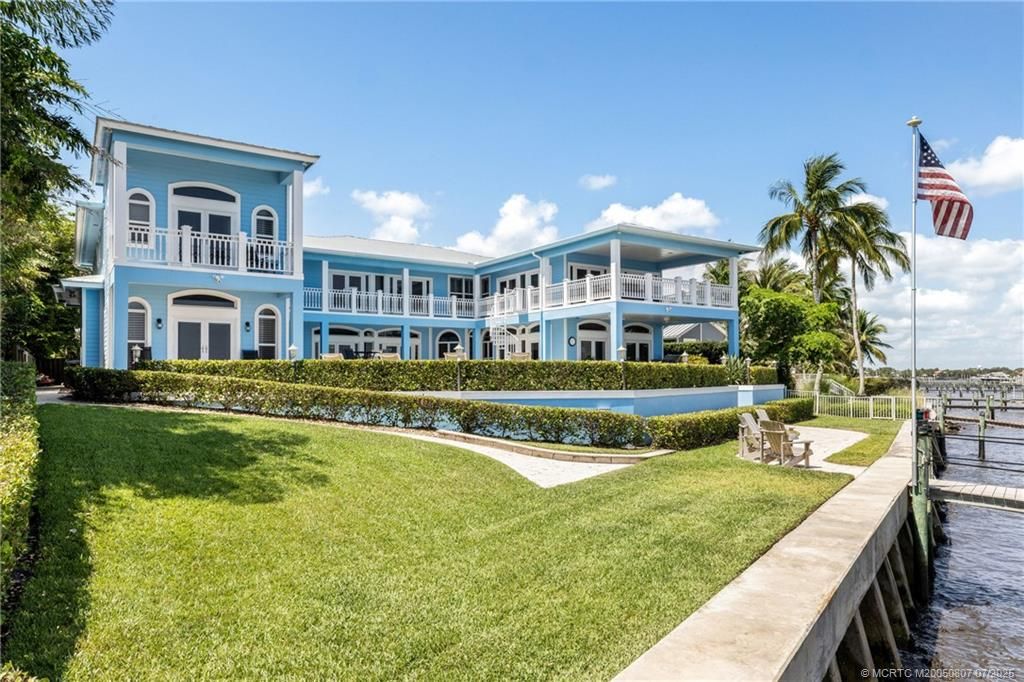 Backyard, Exterior, Water
