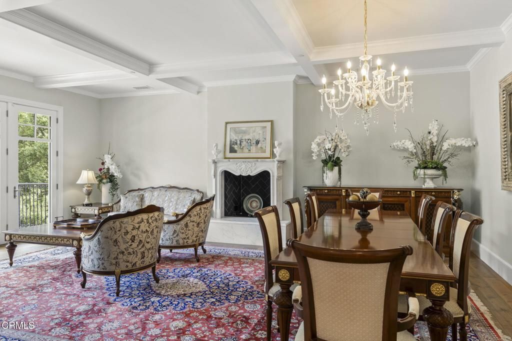 Chandelier, Dining room, Fireplace, Interior