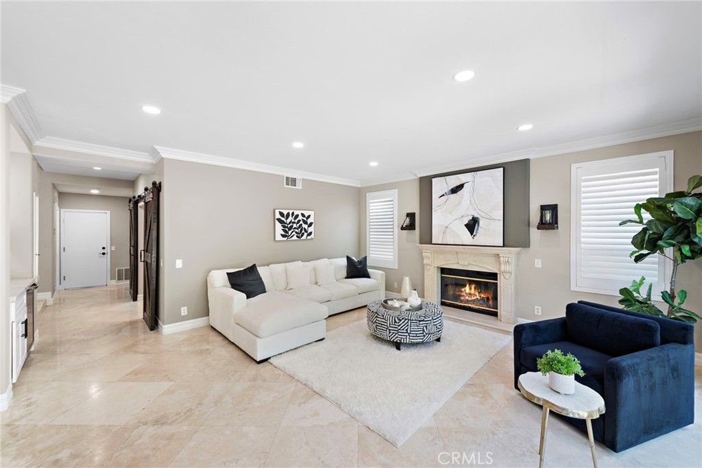 Fireplace, Interior, Living room, Recessed Lighting