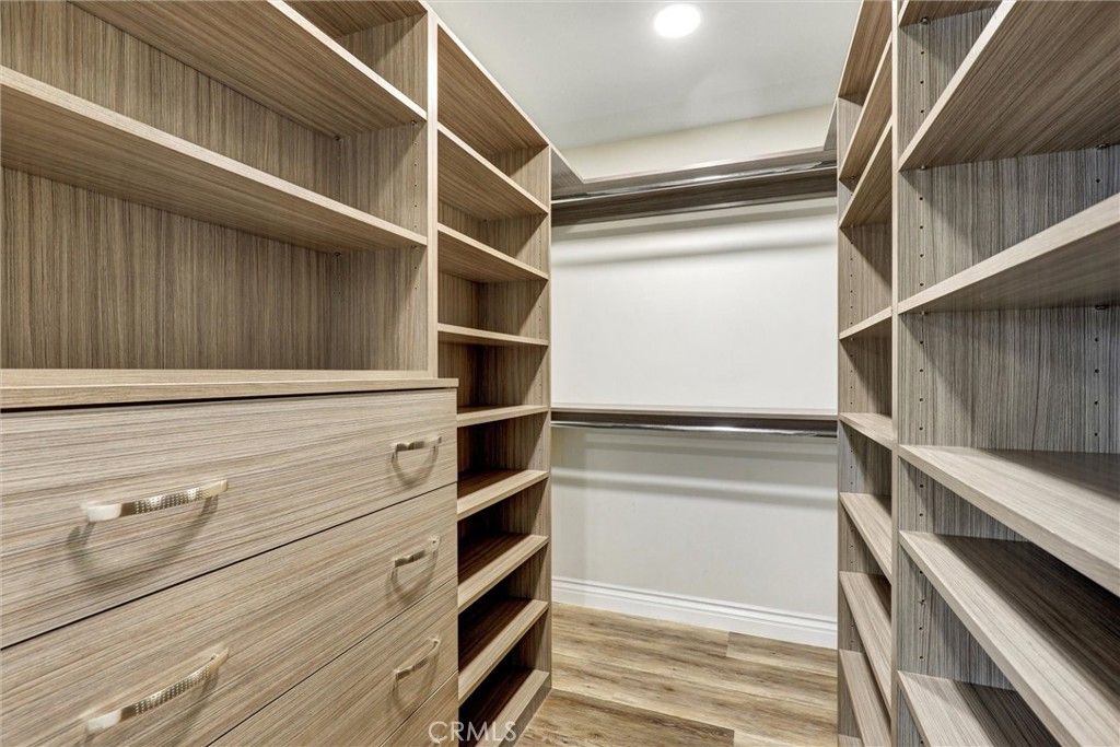 Interior, Recessed Lighting, Walk-in Closets, Wood Texture Flooring