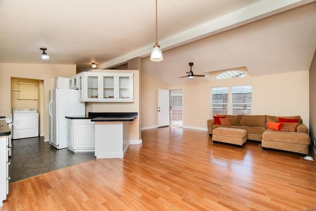 Interior, Kitchen, Living room, Pendant Lights, Wood Texture Flooring