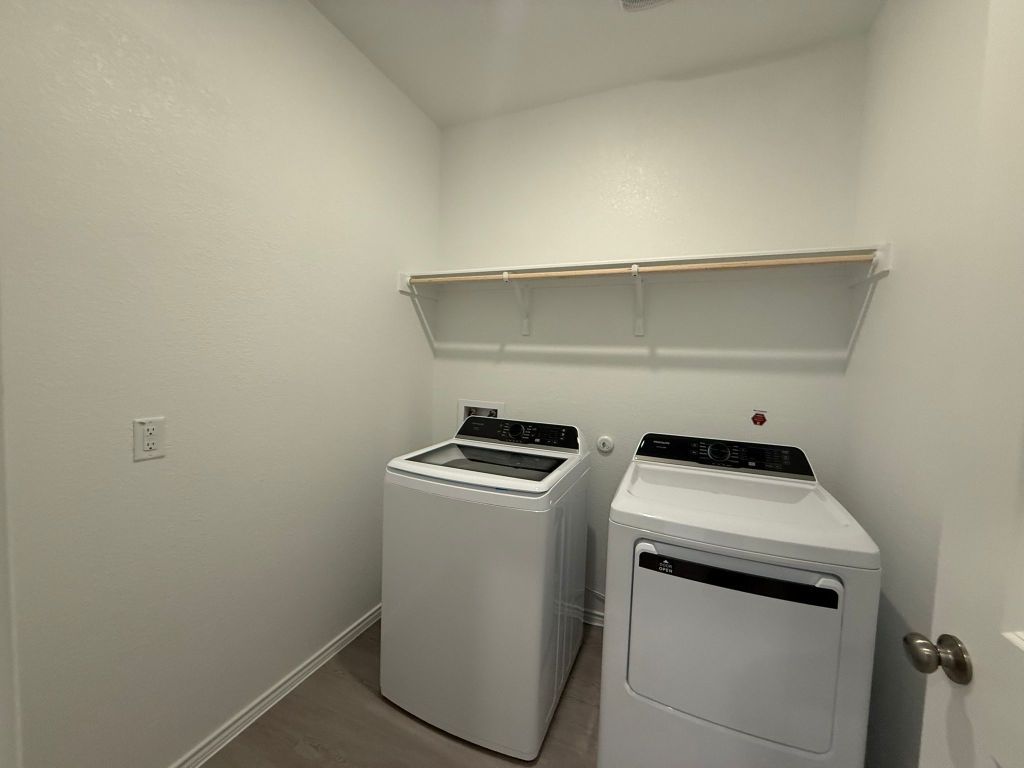 Interior, Washer