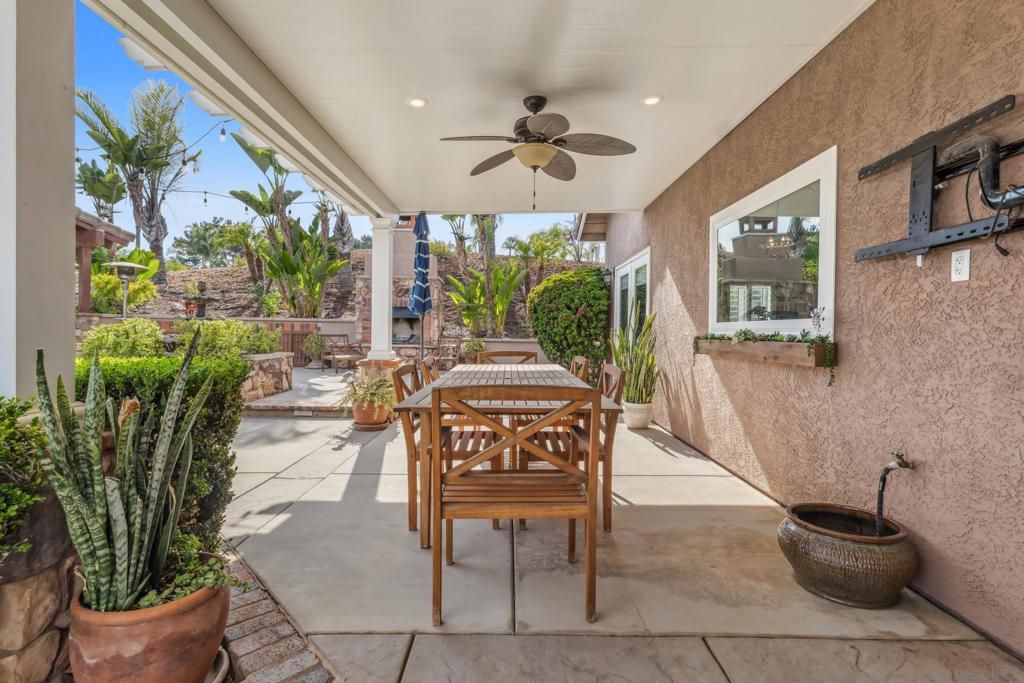 Exterior, Recessed Lighting