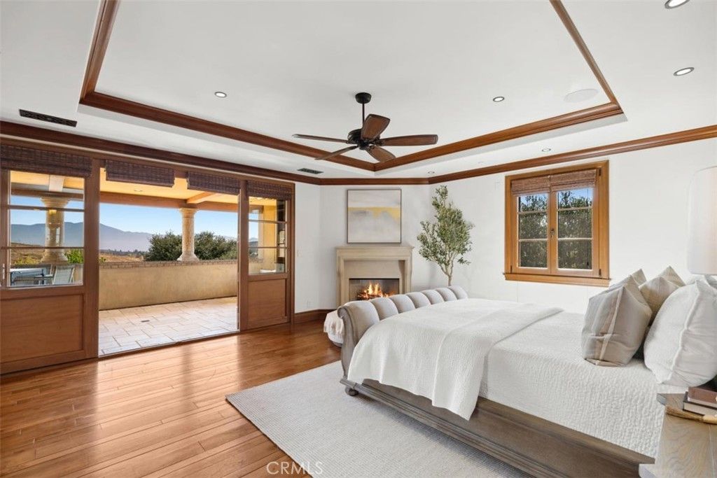 Bedroom, Fireplace, Interior, Recessed Lighting, Wood Texture Flooring