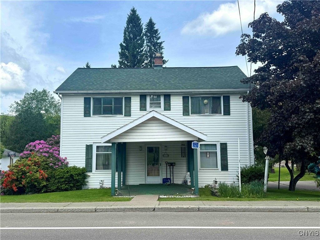 Exterior, Facade, Georgian