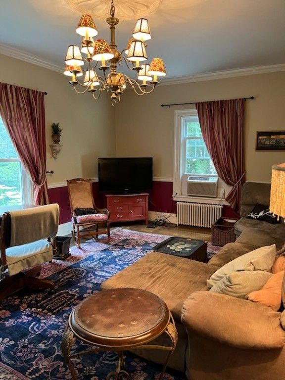 Chandelier, Interior, Living room