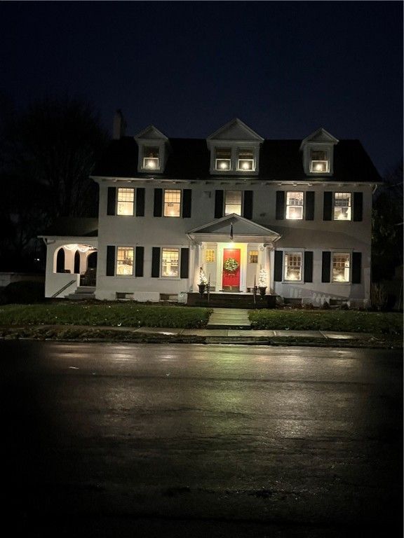 Exterior, Facade, Georgian