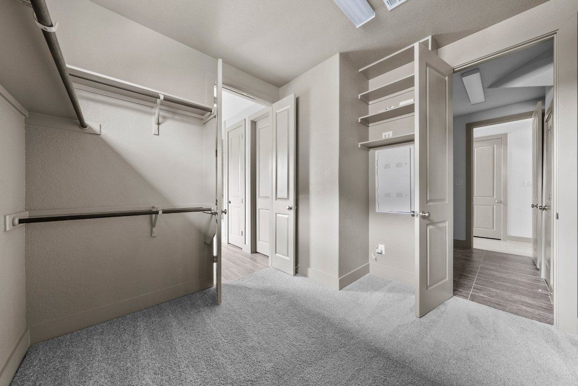 Interior, Walk-in Closets, Wood Texture Flooring