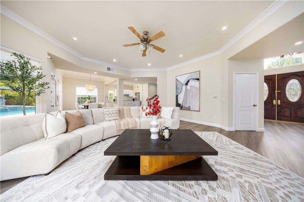 Chandelier, Dining room, Interior, Living room, Recessed Lighting, Wood Texture Flooring