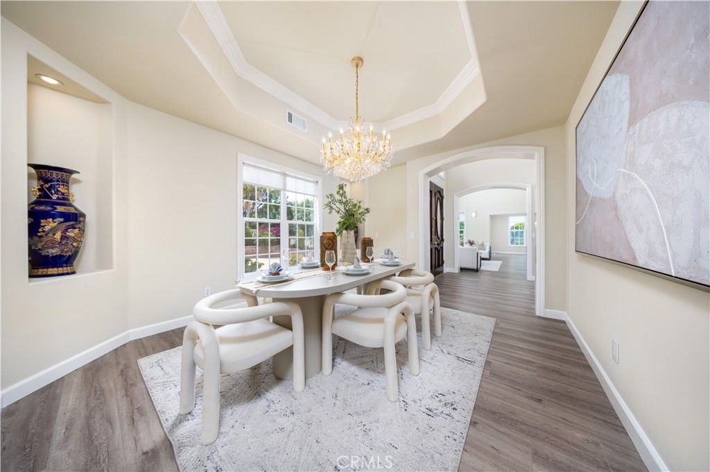 Chandelier, Dining room, Interior, Recessed Lighting, Wood Texture Flooring