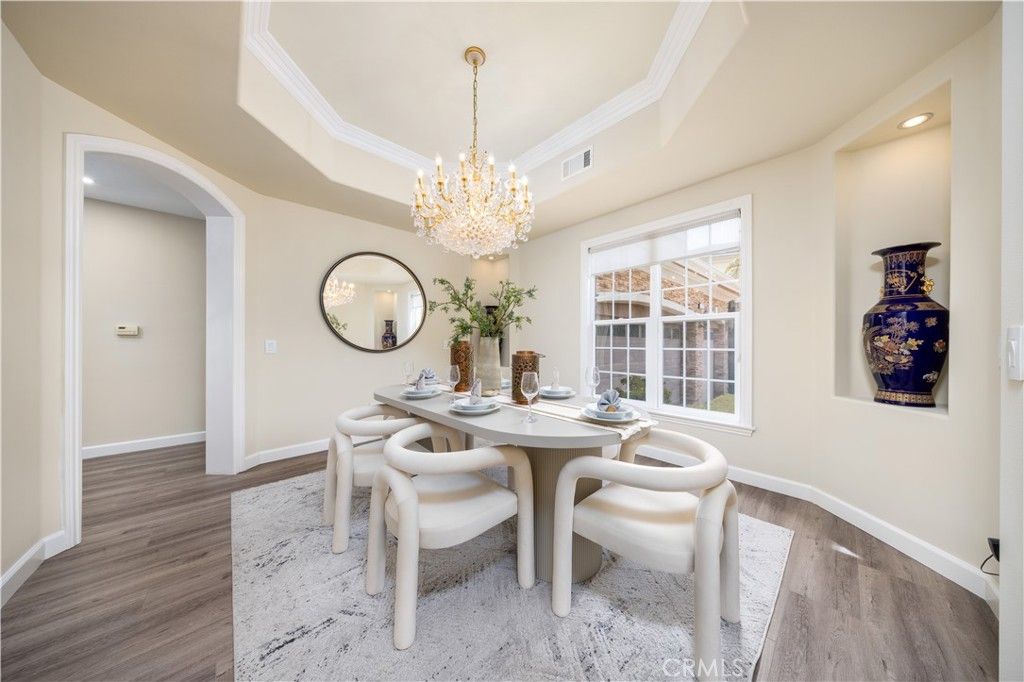 Chandelier, Dining room, Interior, Recessed Lighting, Wood Texture Flooring