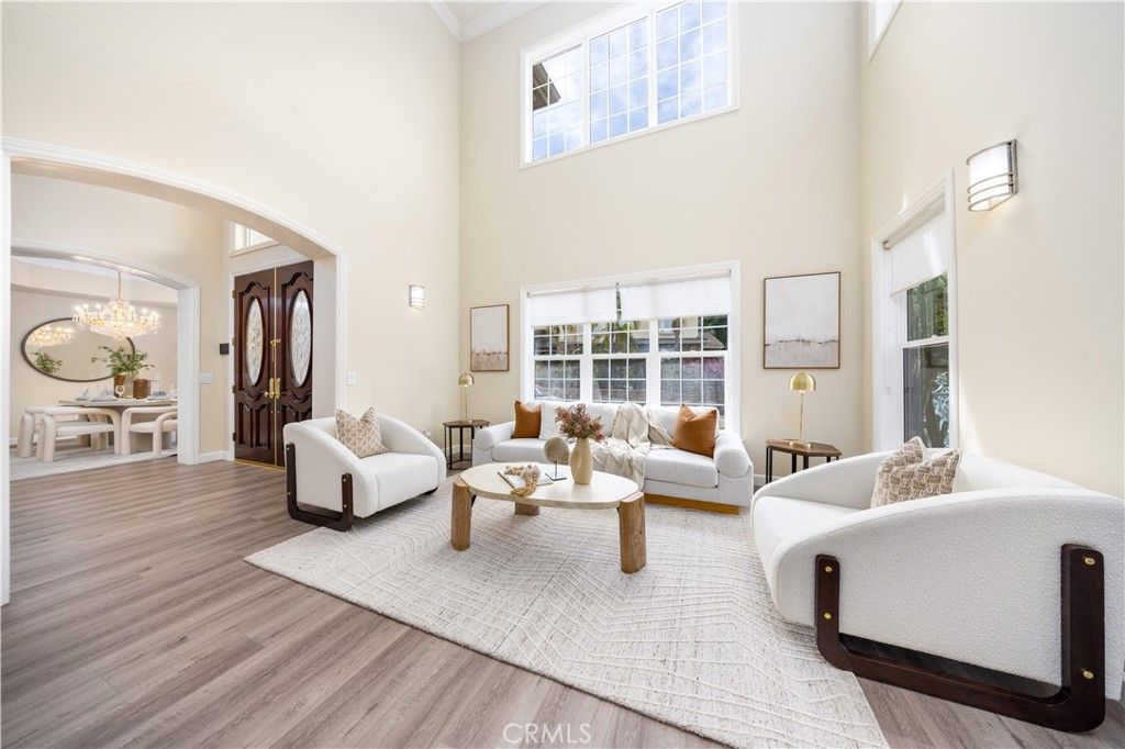 Chandelier, Dining room, Interior, Living room, Wood Texture Flooring