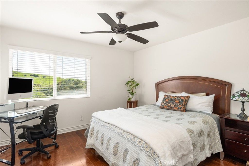 Bedroom, Home Office, Interior, Wood Texture Flooring