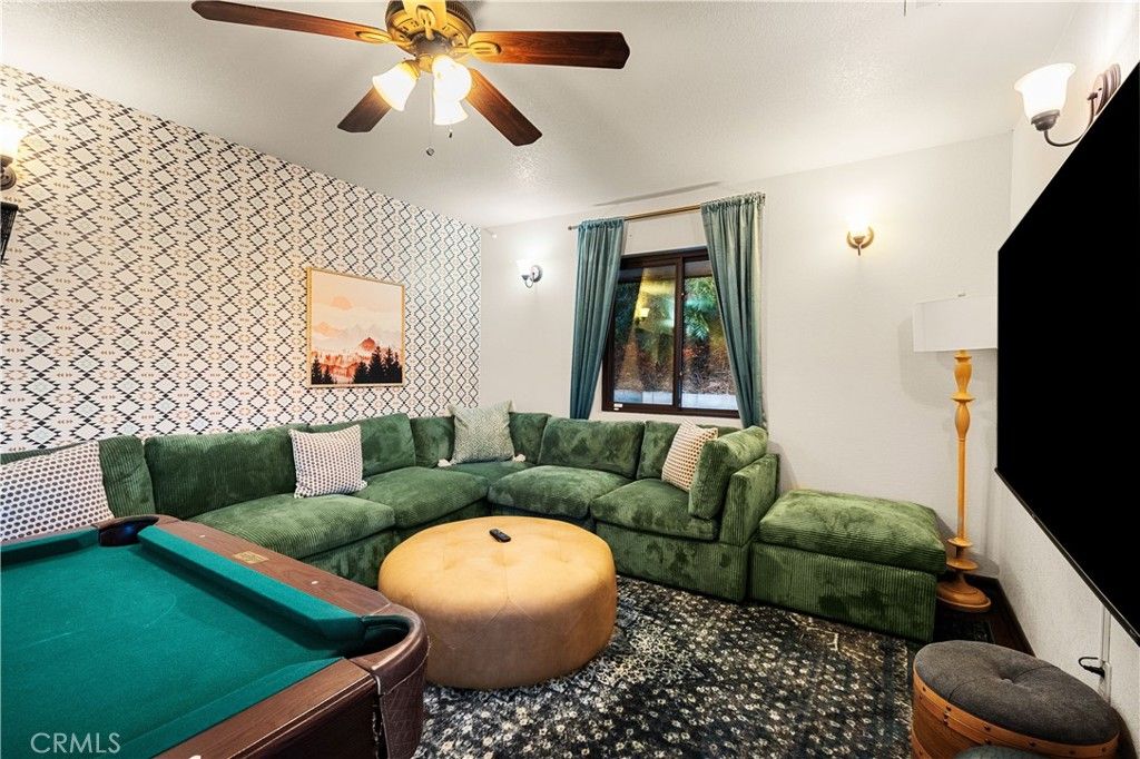 Billiard Table, Game Room, Interior, Living room
