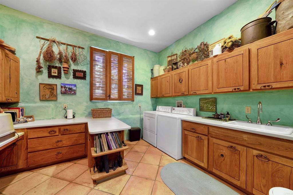 Interior, Recessed Lighting, Washer