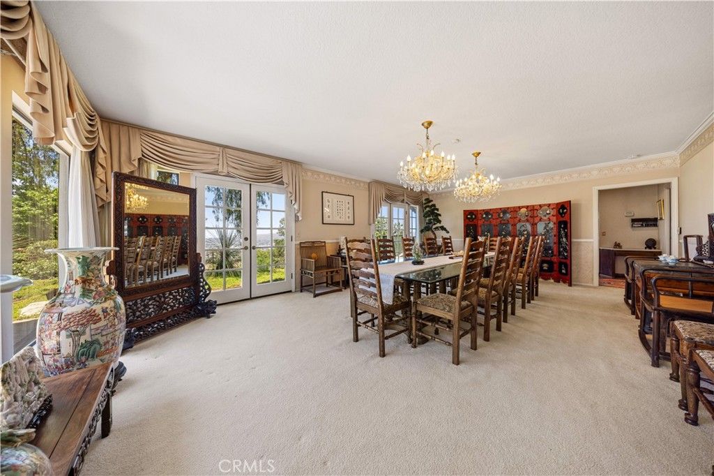 Chandelier, Dining room, Interior