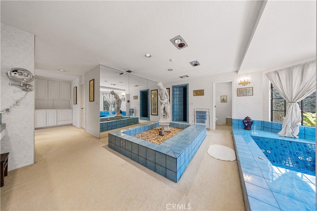 Bathroom, Fireplace, Interior, Recessed Lighting