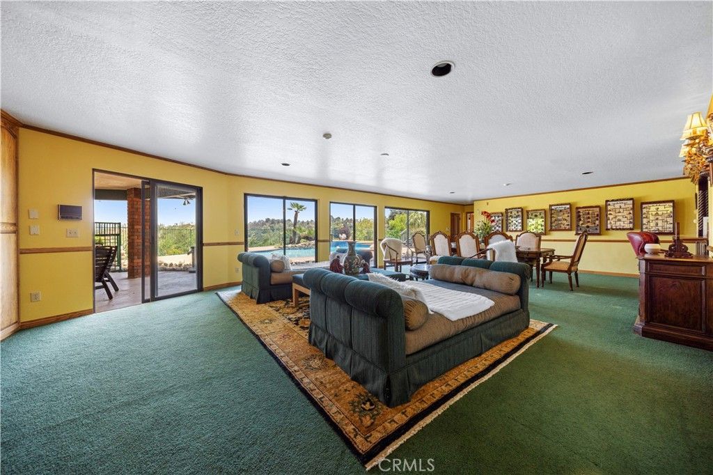 Chandelier, Dining room, Interior, Living room, Recessed Lighting