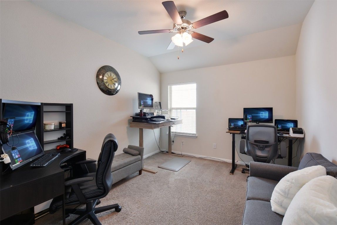 Home Office, Interior
