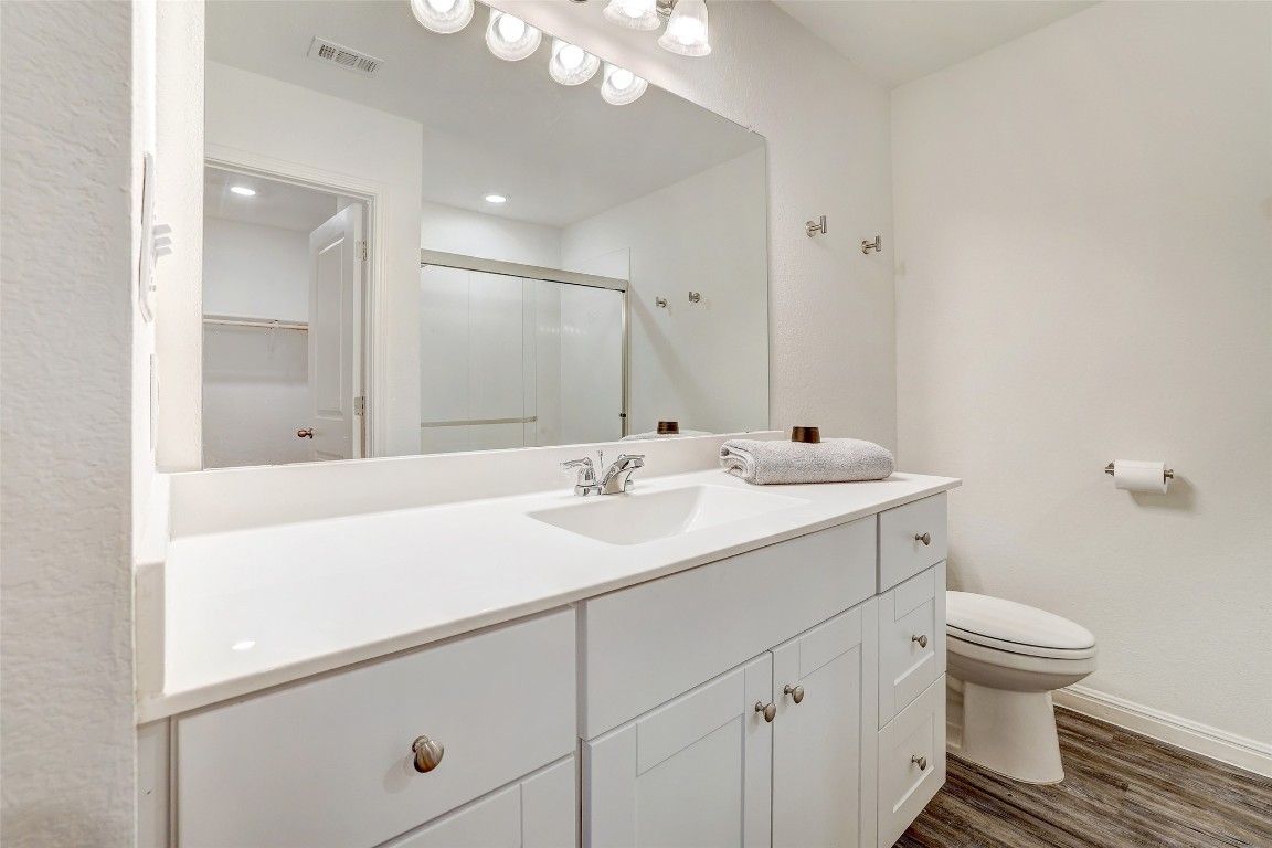 Bathroom, Interior, Recessed Lighting, Wood Texture Flooring