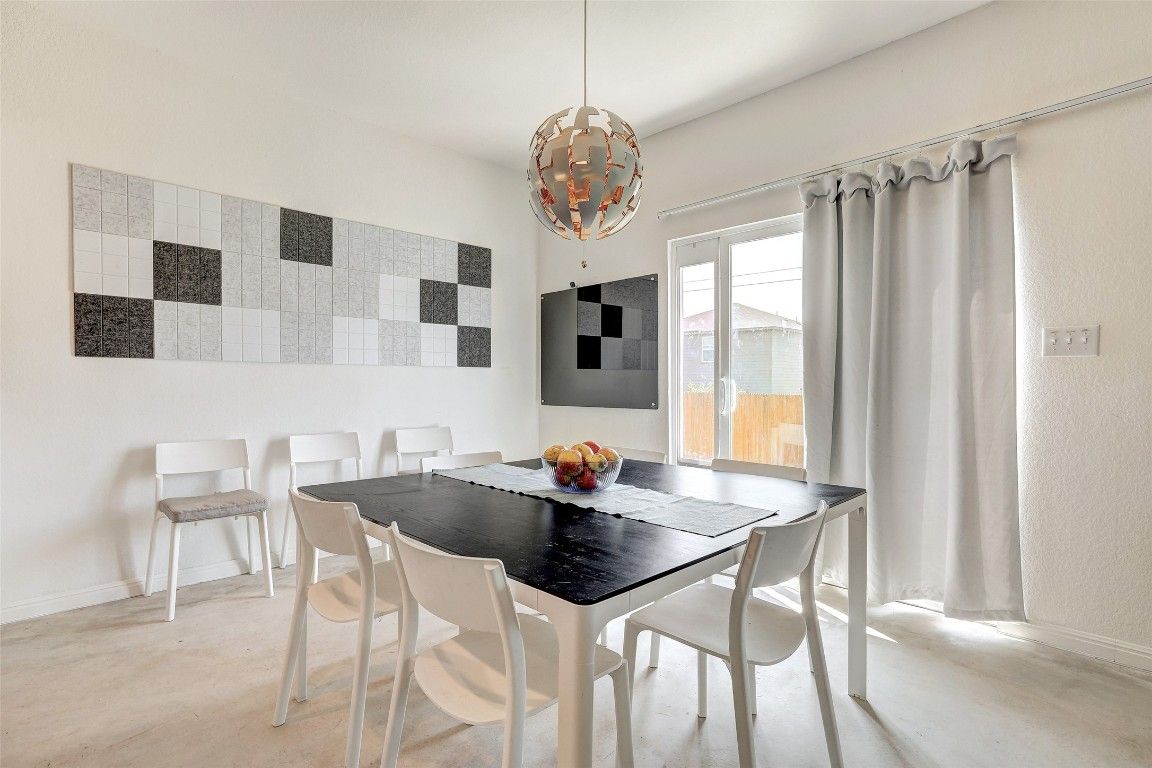 Dining room, Interior, Pendant Lights
