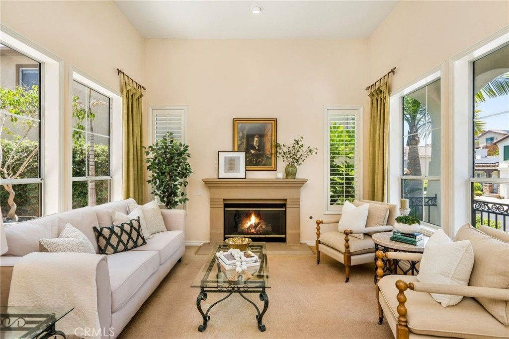 Fireplace, Interior, Living room, Recessed Lighting