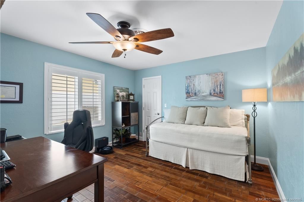 Bedroom, Home Office, Interior, Wood Texture Flooring