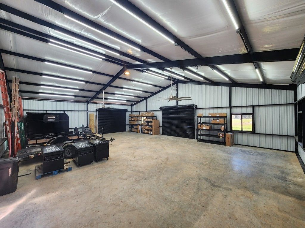 Garage, Interior