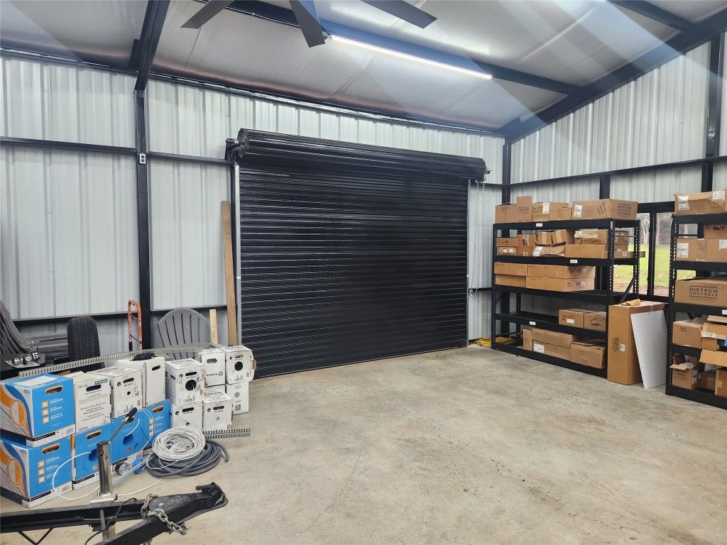 Garage, Interior