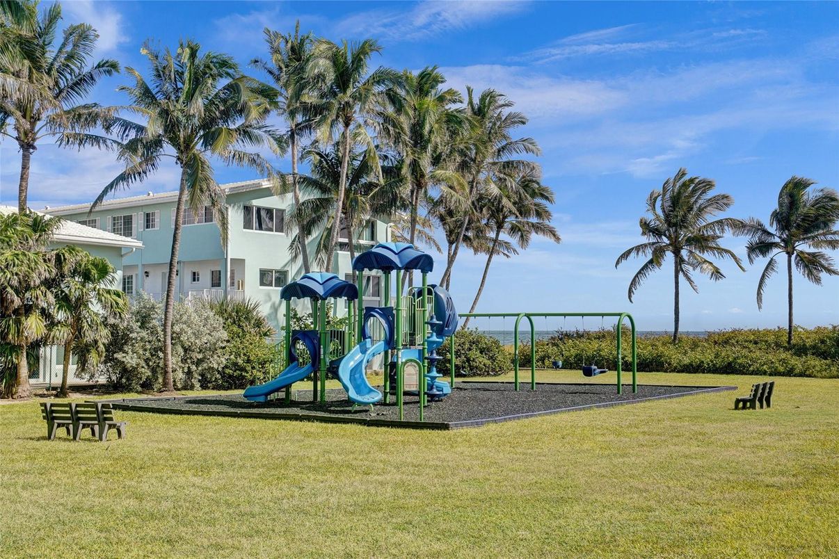 Backyard, Exterior, Playground