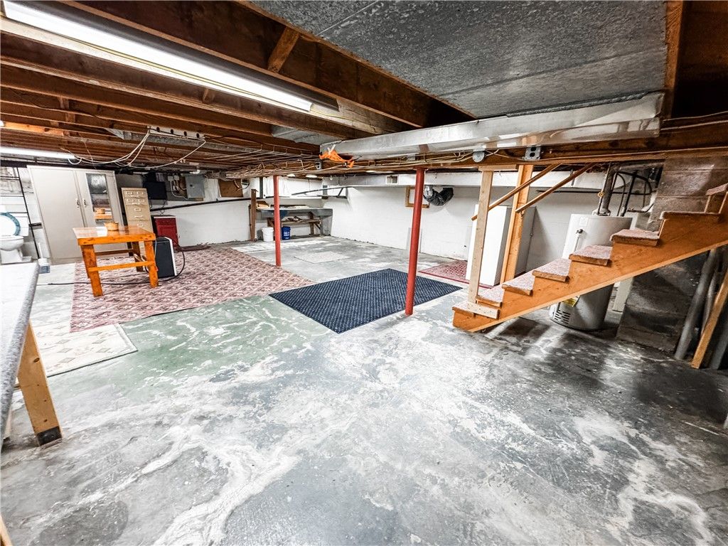 Interior, Wooden Beams