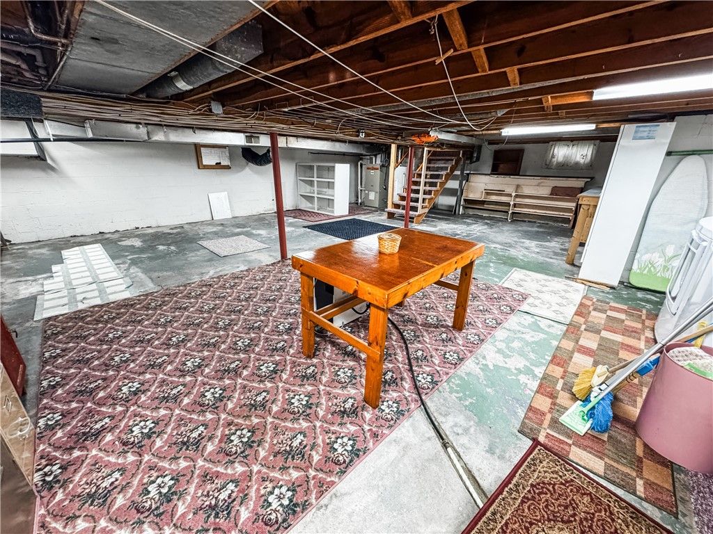 Interior, Wooden Beams