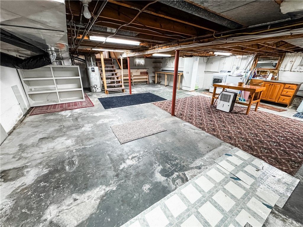 Interior, Wooden Beams