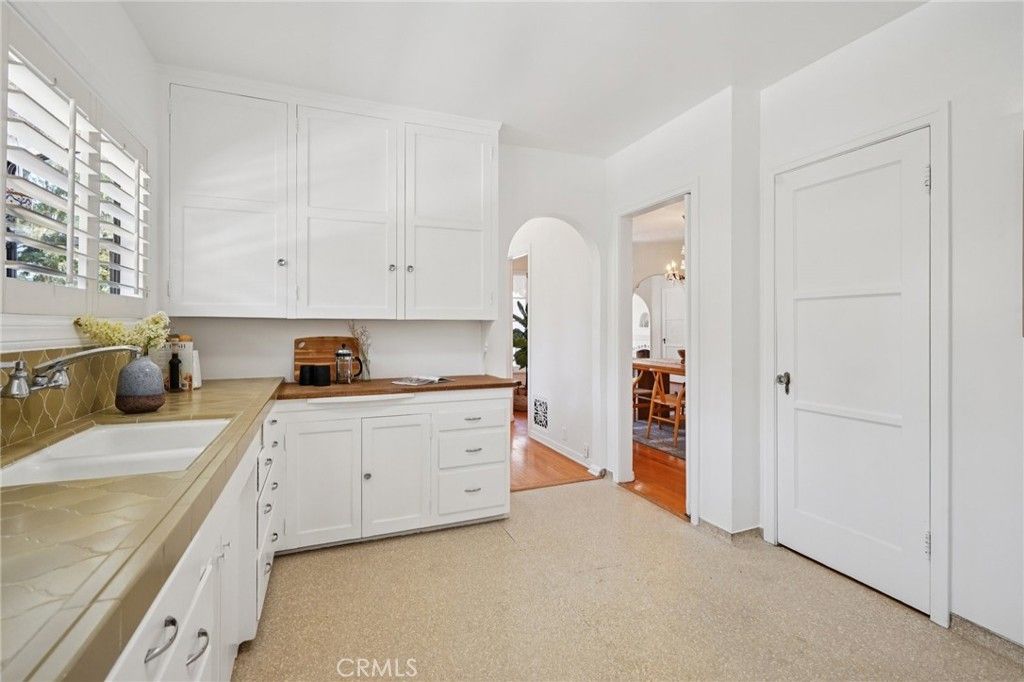 Interior, Kitchen, Tile Countertops