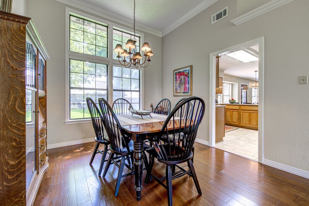 Chandelier, Dining room, Interior, Wood Texture Flooring