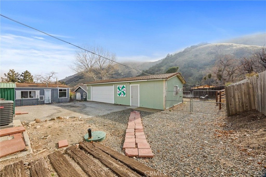 Backyard, Detached Garage, Exterior