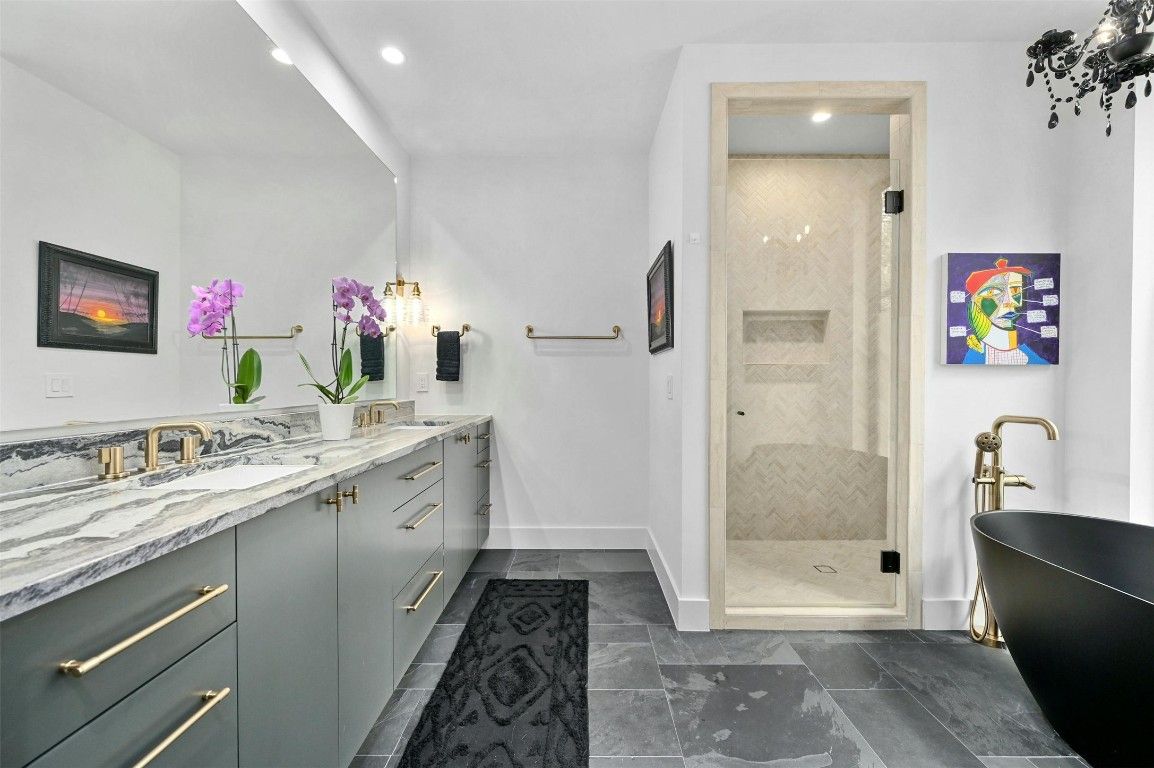 Bathroom, Dual Sink Vanities, Free Standing Baths, Interior, Recessed Lighting