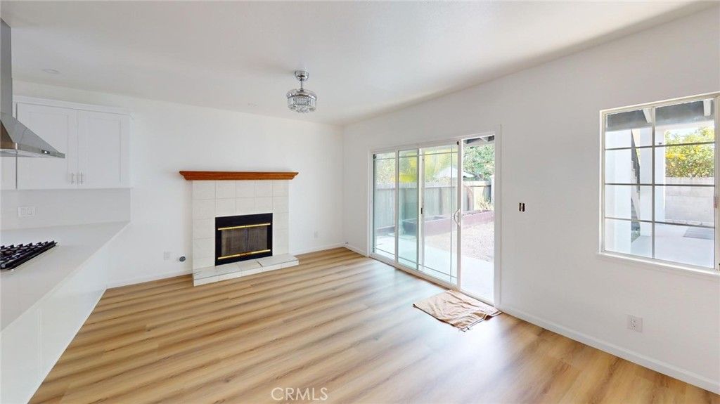 Empty room, Fireplace, Interior, Wood Texture Flooring