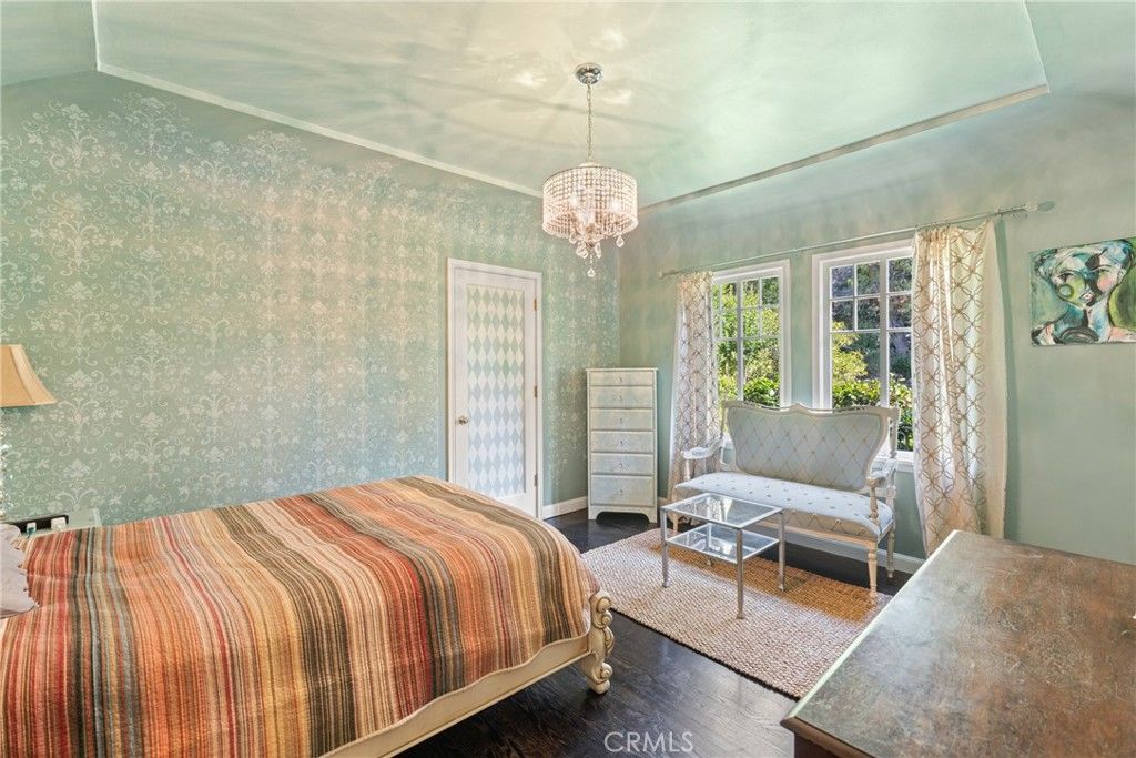 Bedroom, Chandelier, Interior, Pendant Lights, Wood Texture Flooring