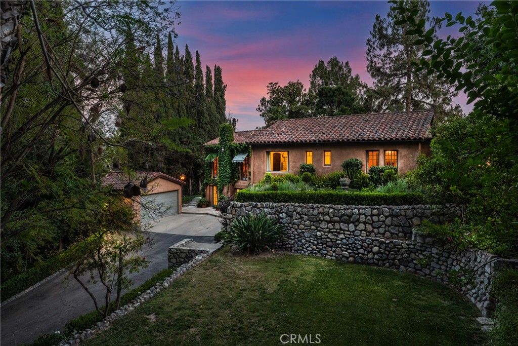 Attached, Backyard, Exterior, Facade, Mediterranean